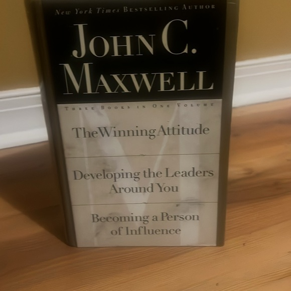 John C Maxwell- 3 books in one - Picture 3 of 3